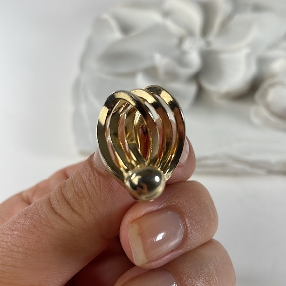 Vintage Gold Tone Loop Button Earrings - Picture 6 of 9